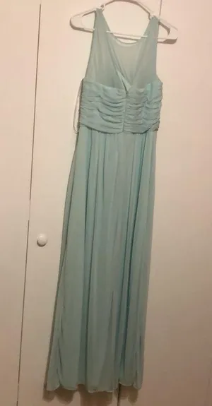 David’s Bridal Long Mint Mesh Bridesmaid Dress Size 12 thumbnail 4
