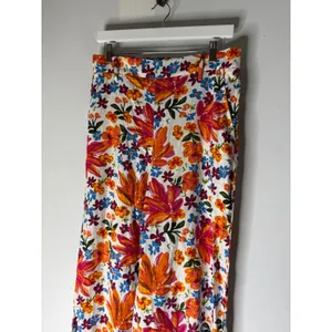 Joie‎ wide leg floral pull on linen blend pants pink orange size M thumbnail 3