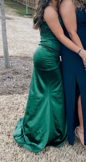 Green Formal Dress Size M thumbnail 2