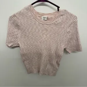 Abercrombie and Fitch Pink Short Sleeve Cropped Sweater thumbnail 1