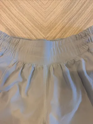 Lululemon Hotty Hot Shorts Low Rise 2.5” Pale Grey Size 2 thumbnail 2