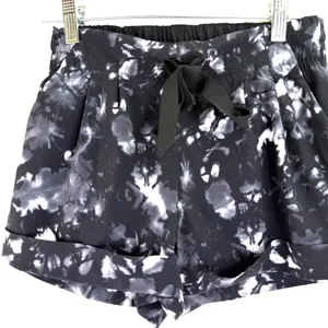 Lululemon Spring Break Away Drawstring Dust Dye Shorts Size 4 thumbnail 2