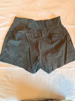 Athleta Trekkie North Shorts Women’s Size 6 Dark Olive Green Hiking Travel thumbnail 2