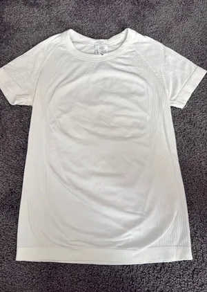 Old Navy Athletic Top thumbnail 1