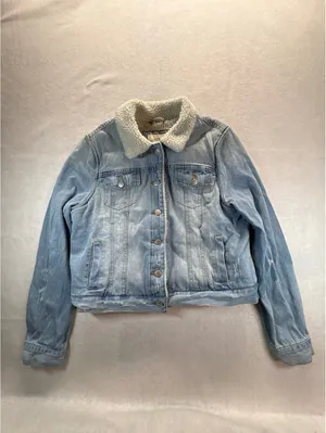 Ashley Vintage Charm Women’s L Sherpa Lined Distressed Denim Trucker Jacket thumbnail 4