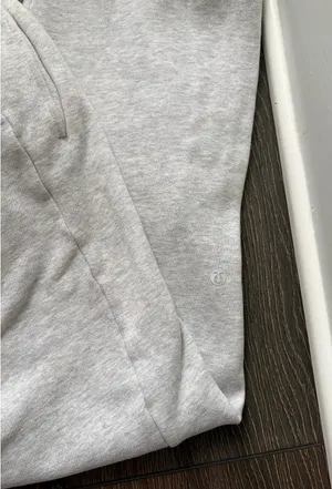 Lululemon Scuba Oversized Joggers thumbnail 4