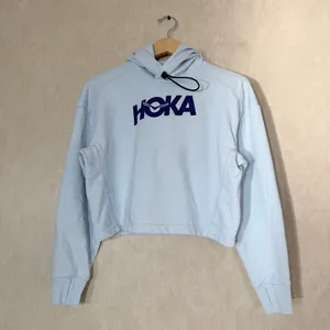 Hoka One One Women’s Pullover Hoodie Sweatshirt Crop Thumbholes in Blue S thumbnail 2