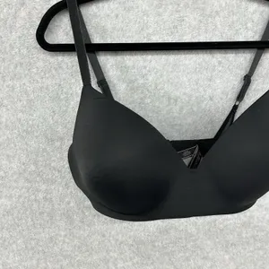 Victoria's Secret Women's Wireless Bra Lightly Lined In Black, Size 38DD thumbnail 3