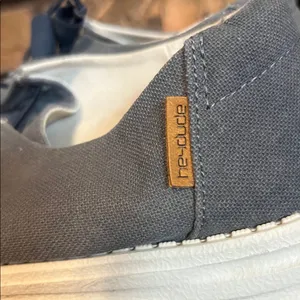 Hey Dude Women’s Wendy Chambray Navy & White Shoes‎ Size 8 thumbnail 5