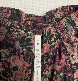 Lululemon Hotty Hot Shorts 4" Multicolored thumbnail 3