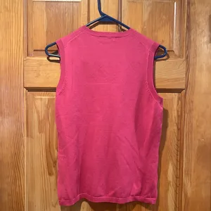 Lands’End women’s pink crew neck sleeveless sweater size small (6/8) . thumbnail 3