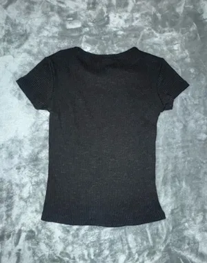BLACK FITTED T thumbnail 2