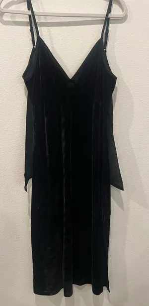 Black Velvet Slip Dress with Spaghetti Straps thumbnail 1