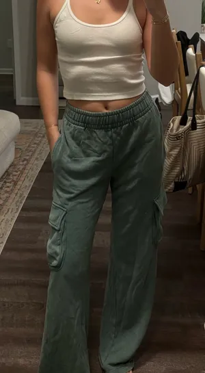 Wild Fable High Waisted Cargo Sweatpants thumbnail 1