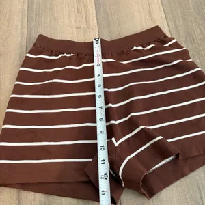 Striped Sweater Sweat Shorts brown‎ white size small thumbnail 4