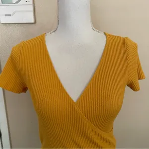 Hollister Short Sleeve Ribbed Top thumbnail 2