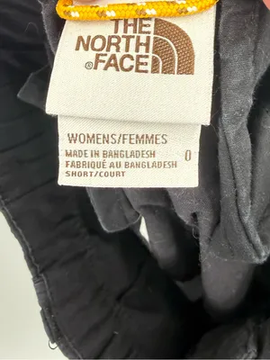 The North Face Women's Field Shorts Black w/ Yellow Belt‎ Size 0 thumbnail 5