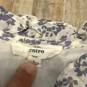 Entro Flutter Sleeve Multi Print Blouse thumbnail 2