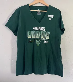 Fanatics Milwaukee Bucks NBA Finals Champions Green T-Shirt NWT Athletic thumbnail 1