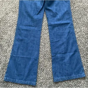 Y2K Gap women's original flare Med Dark Wash Jeans With Braided Design. SZ 6‎ thumbnail 8
