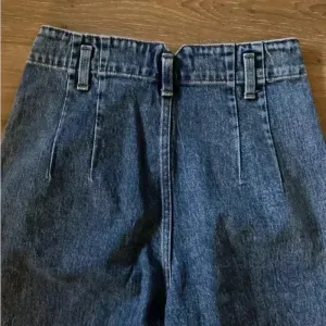 Abercrombie & Fitch‎ Ultra High Rise Mom Jeans women’s Size 27 thumbnail 11