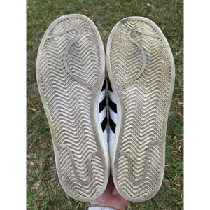 Adidas Superstar White Black Striped Sneakers‎ 9.5 Classic Streetwear Quiet Luxe thumbnail 10