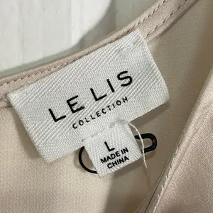 Le Lis Cream Collection Dress thumbnail 2