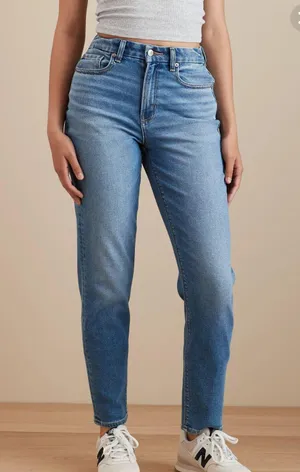 Mom Jeans thumbnail 2