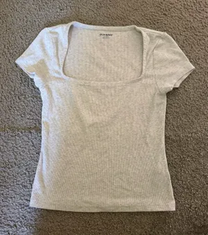 old navy top thumbnail 1