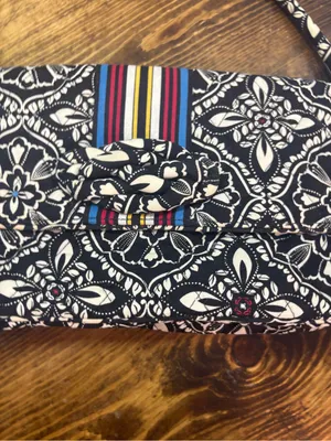 Vera Bradley black and white handbag thumbnail 3