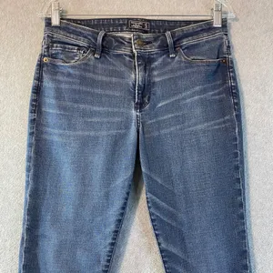 Abercrombie & Fitch Harper Low Rise Ankle Women's Size 27/4s Blue‎ Raw Hem EUC thumbnail 3