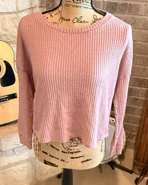 Charlotte Russe Textured Mauve Long Sleeve Top thumbnail 1