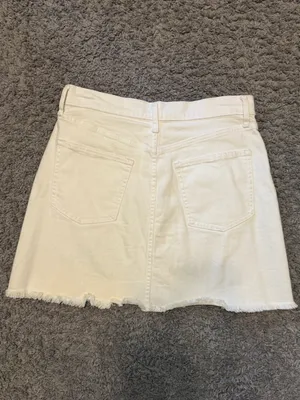 GAP Ivory Denim Mini Skirt thumbnail 4