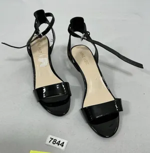 Womans New Nine West Strappy Dress Sandals 8 M Black Open Toe Kitten Heel thumbnail 1