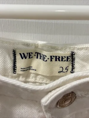 We The Free Women’s Beginners Luck Low Rise Slouch Shorts Size 25 White EUC thumbnail 5