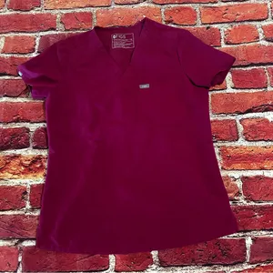 Figs scrub top size xs thumbnail 2