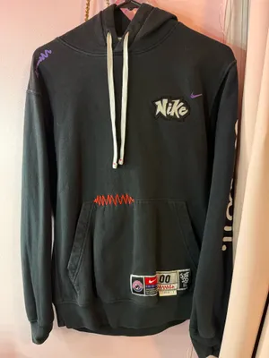 Nike Graphic Hoodie Black thumbnail 1