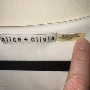 Alice + Olivia butterfly embellished mini dress white‎ lined size XS thumbnail 4