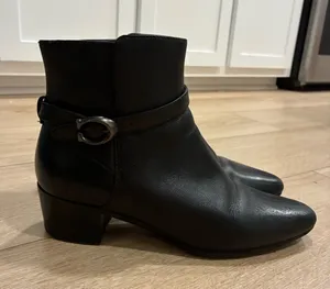 Coach Women’s Chrystie Bootie Black Leather Ankle Heeled Size 8.5 thumbnail 1