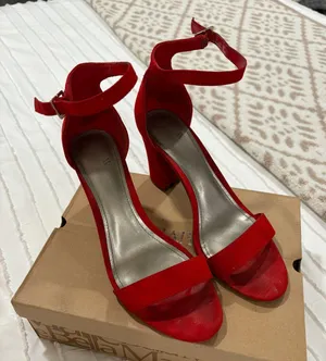 Worthington Red Heels thumbnail 1