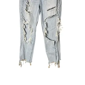 American Eagle Comfort Stretch‎ Waistband Ripped Mom Jeans Light Wash Size 4 thumbnail 3