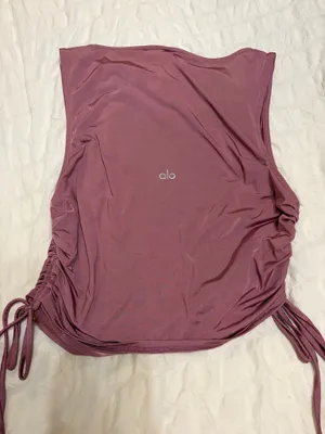 Alo standout cropped tank thumbnail 3
