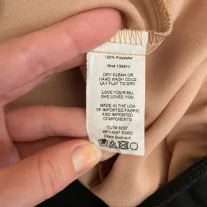 Show Me Your Mumu Diane Bodysuit In Rose‎ Gold Luxe Satin Womens Size XS thumbnail 8