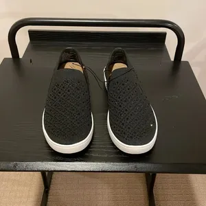 White Mountain slip on shoes thumbnail 2