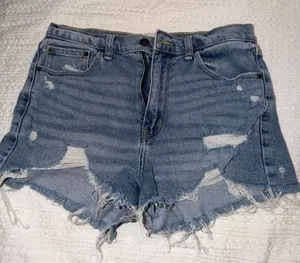 Abercrombie Shorts size 6 thumbnail 1