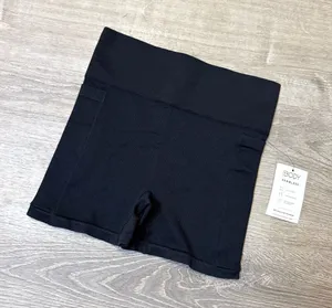 •COTTON ON BODY• SEAMLESS SHORTS thumbnail 1