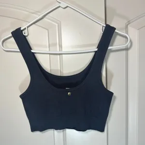 Fabletics Ribbed‎ Seamless Crop Top Women S Gray Scoop Neck Tank Bra Top thumbnail 2