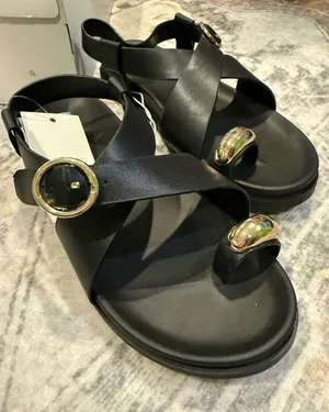 A New Day Penelope Black & Gold Toe-Ring Sandals thumbnail 1