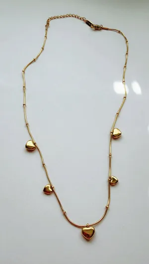 Gold Heart necklace thumbnail 1