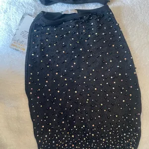 Oh Polly Black Beaded Set: Skirt and Crop Top w Halter Ties Sz 0 NWT thumbnail 12